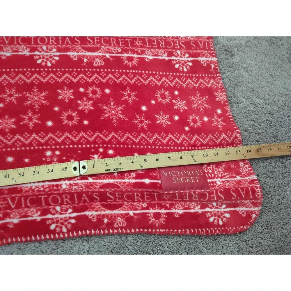 Victoria's Secret‎ Plush Throw Blanket Red White Snowflake Sherpa Christmas